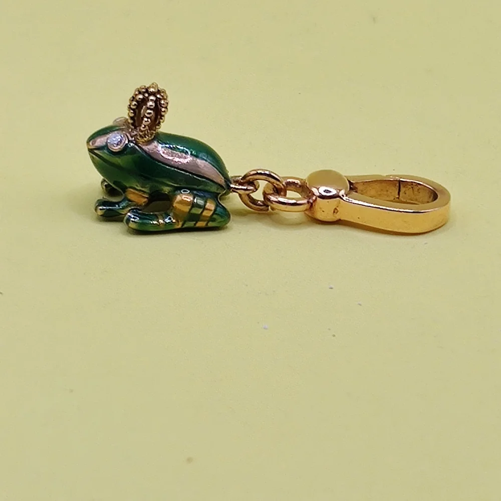 Juicy Couture Frog Royalty Charm 🐸👑 - Picture 4 of 14